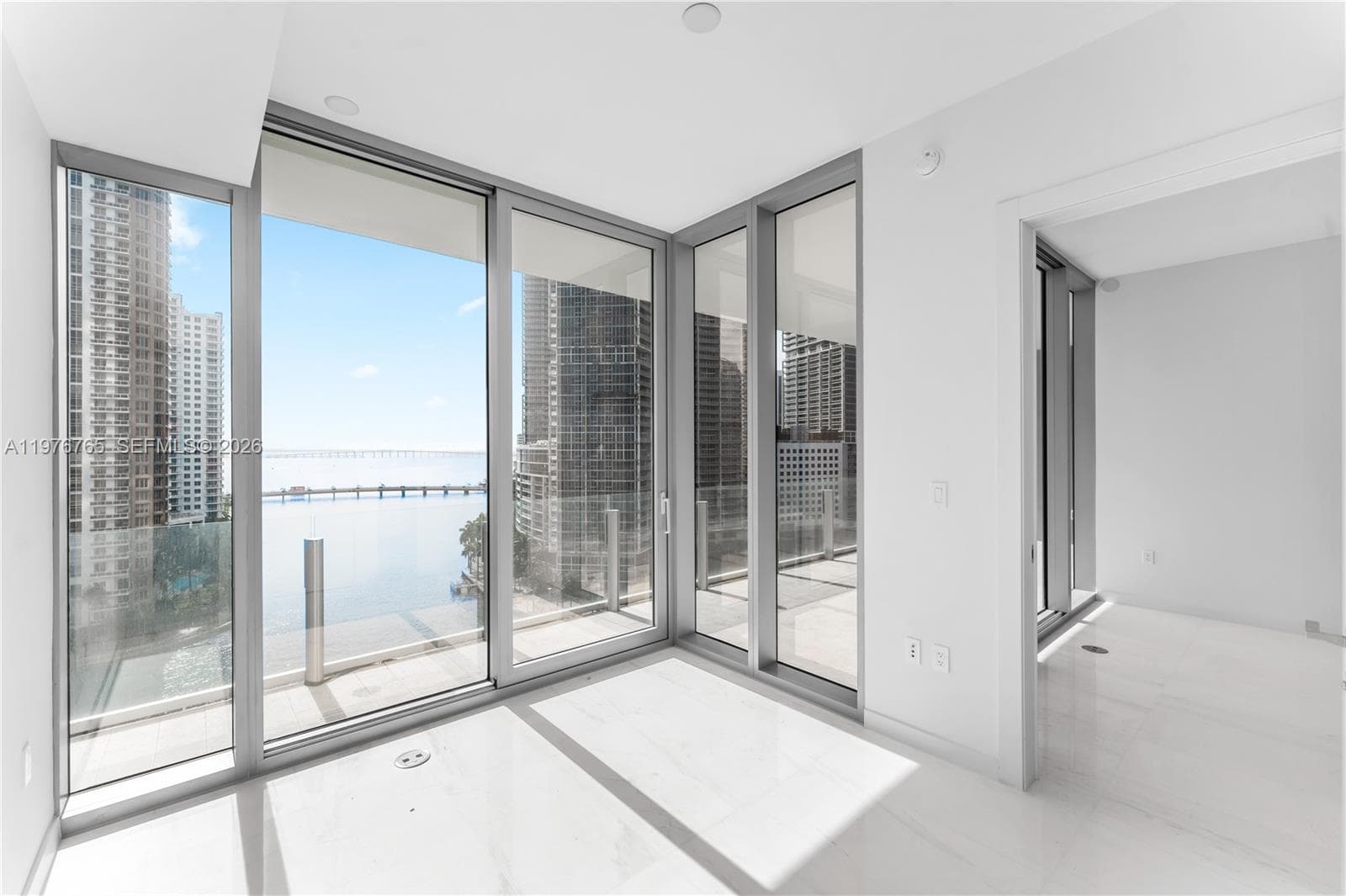 300 Biscyane Blvd Way 1202 photo 22