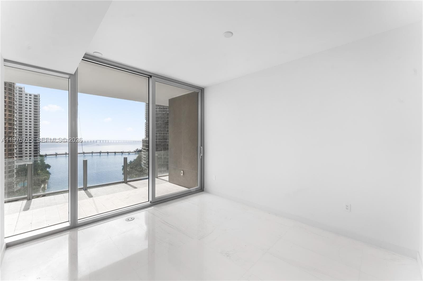 300 Biscyane Blvd Way 1202 photo 14