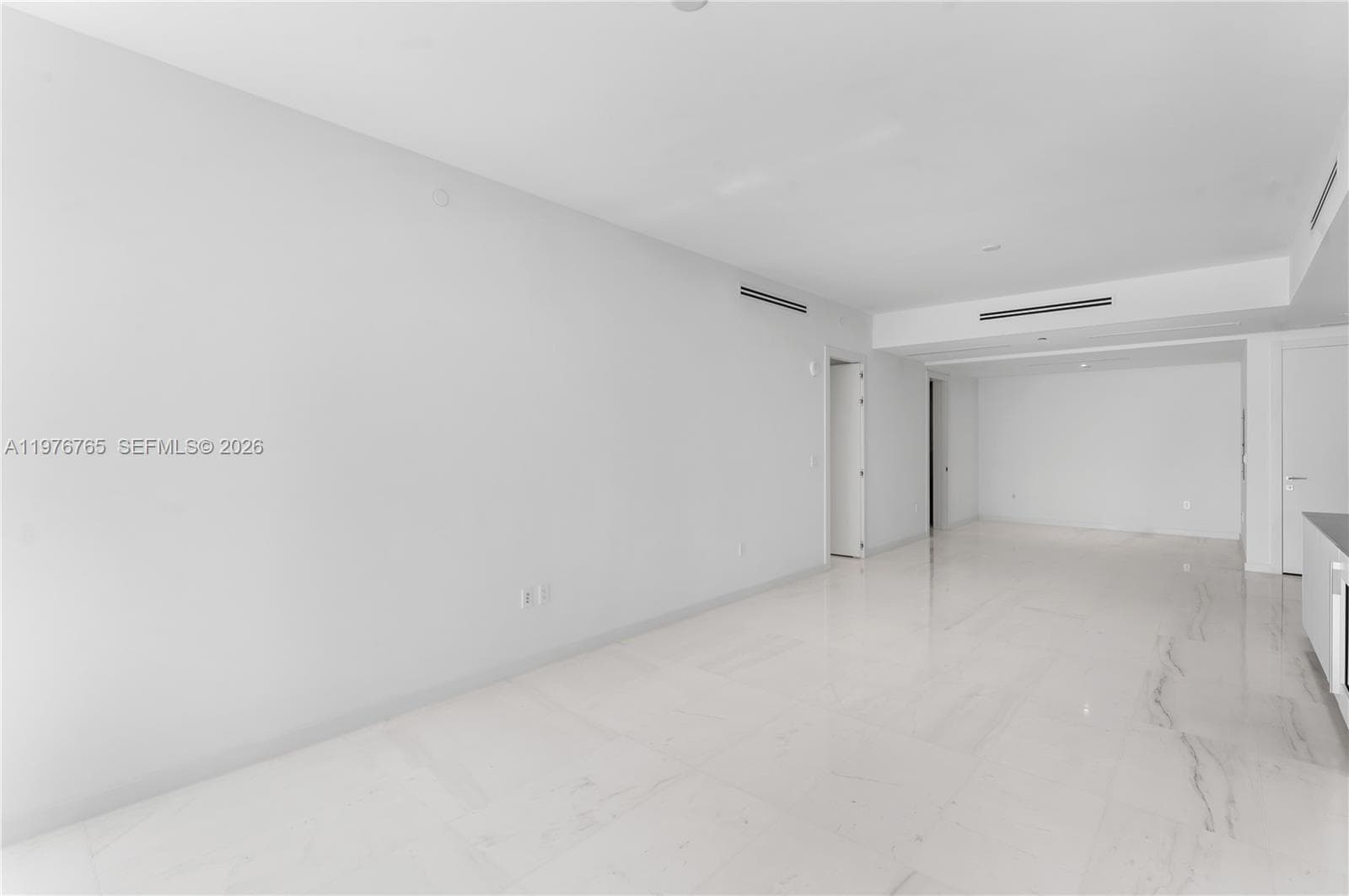 300 Biscyane Blvd Way 1202 photo 11