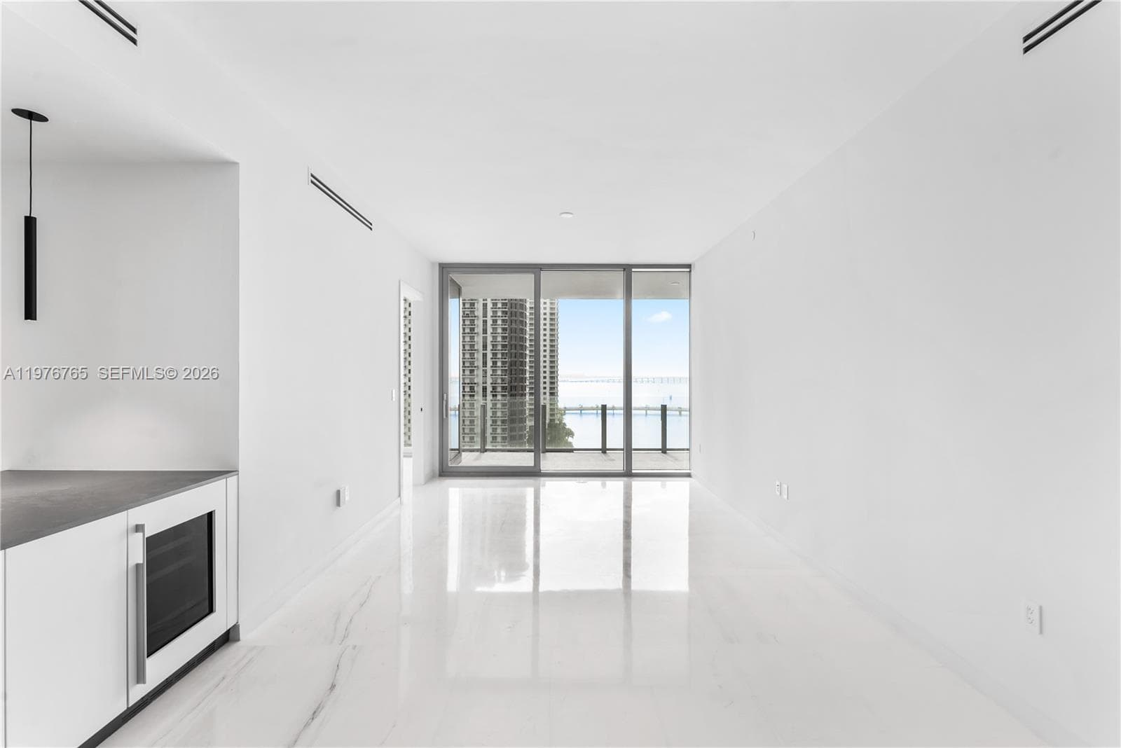 300 Biscyane Blvd Way 1202 photo 4