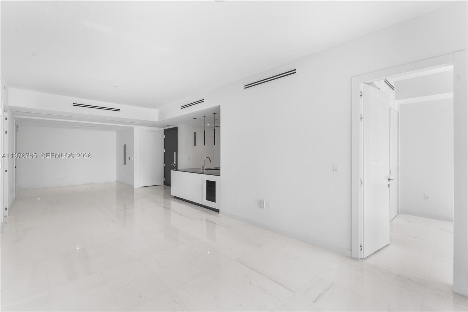 300 Biscyane Blvd Way 1202 photo 8