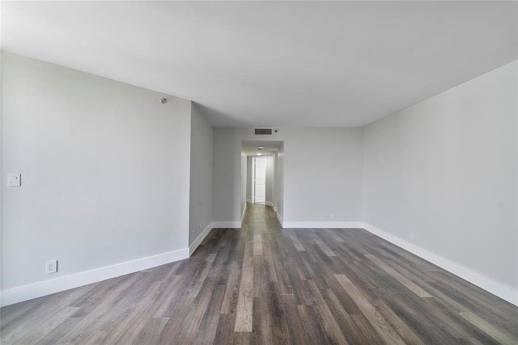 300 Three Islands Boulevard 306 photo 13