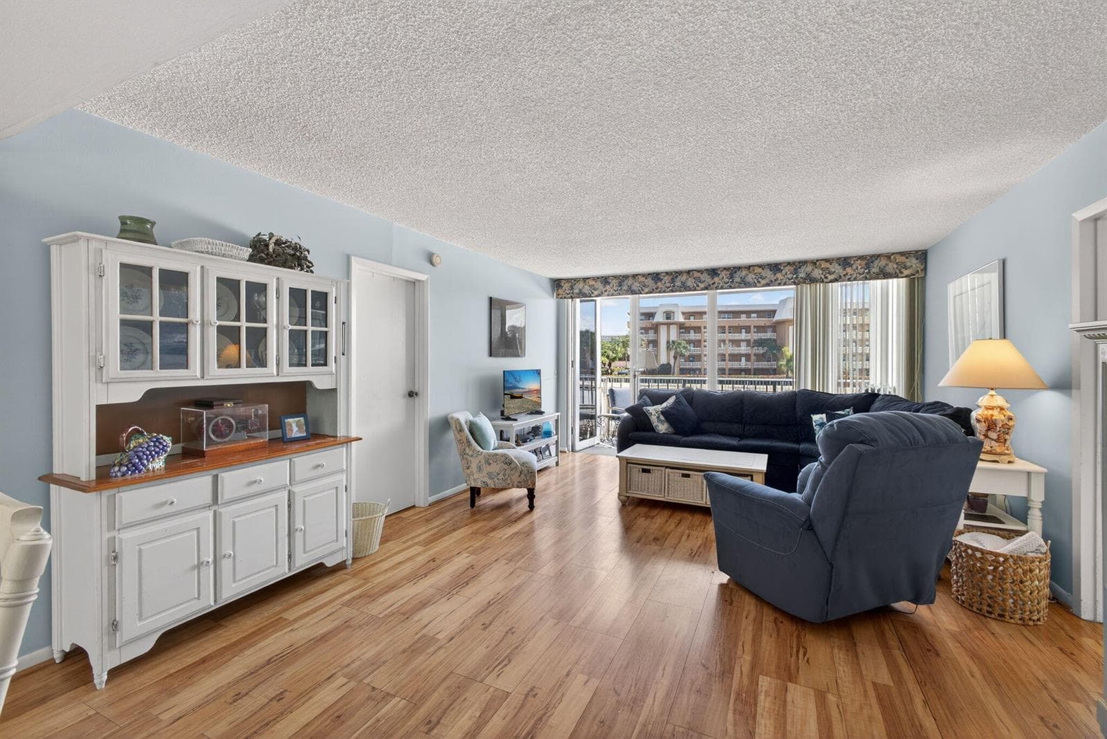 336 Golfview Road 207 photo 3