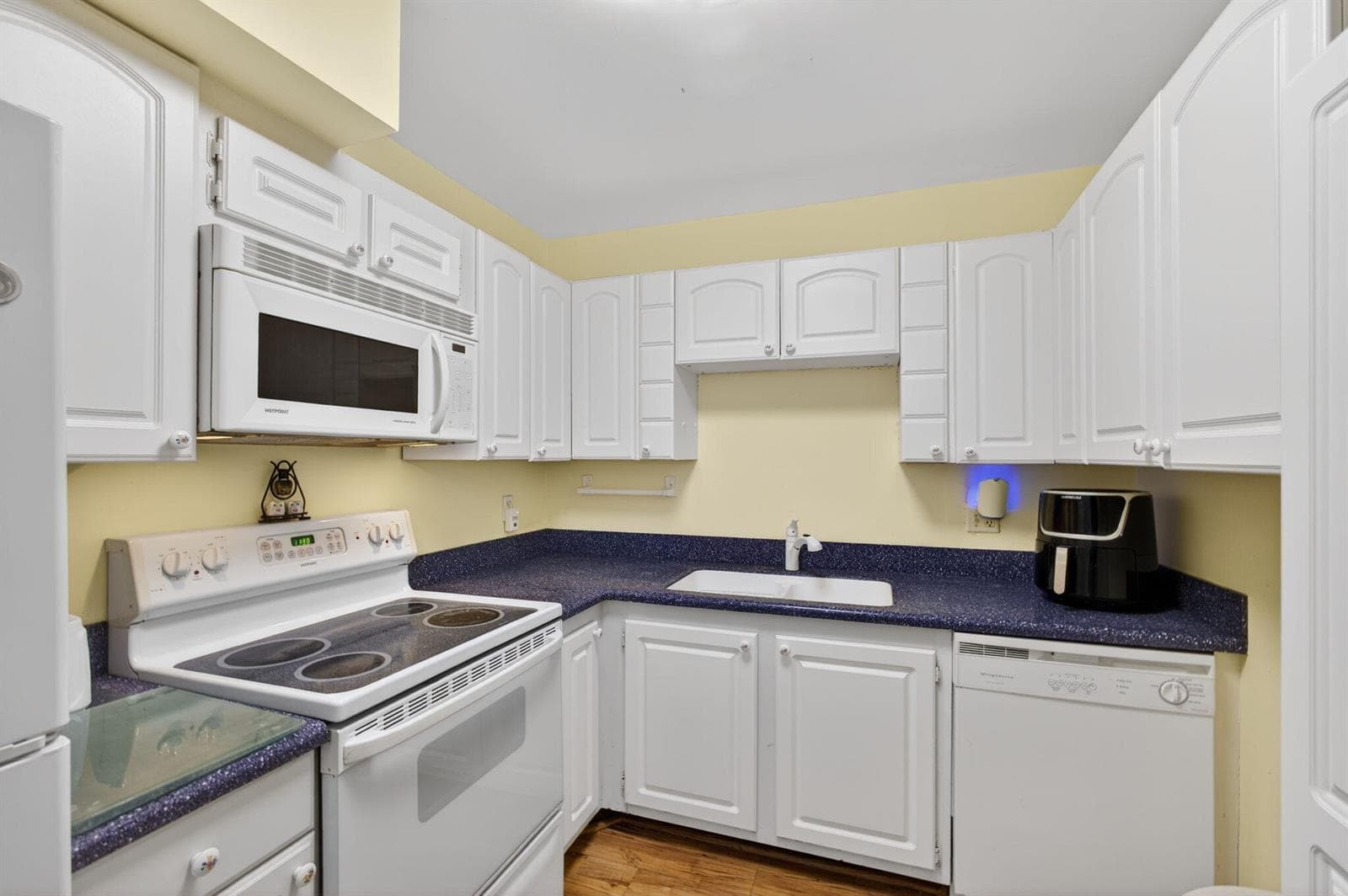 336 Golfview Road 207 photo 10