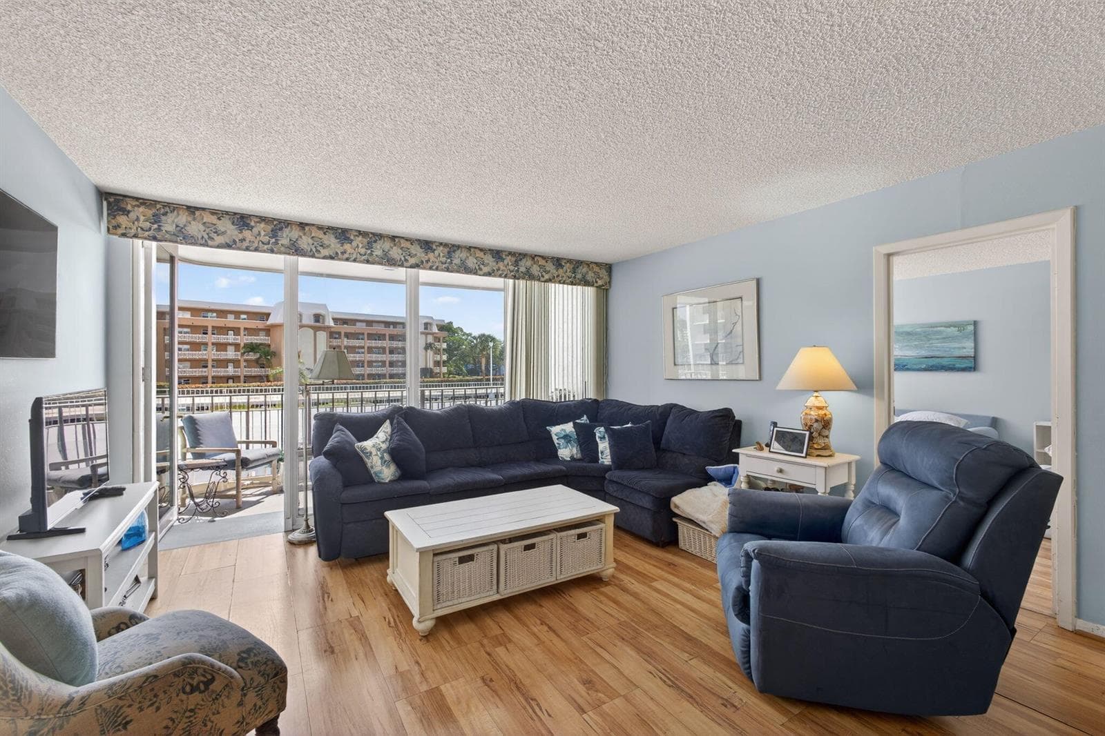 336 Golfview Road 207 photo 4