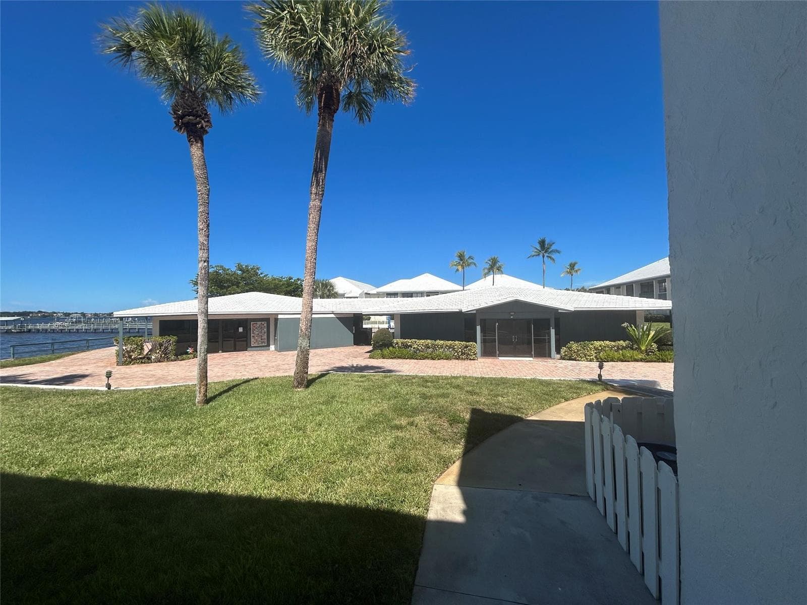 175 SE Saint Lucie Boulevard E125 photo 24