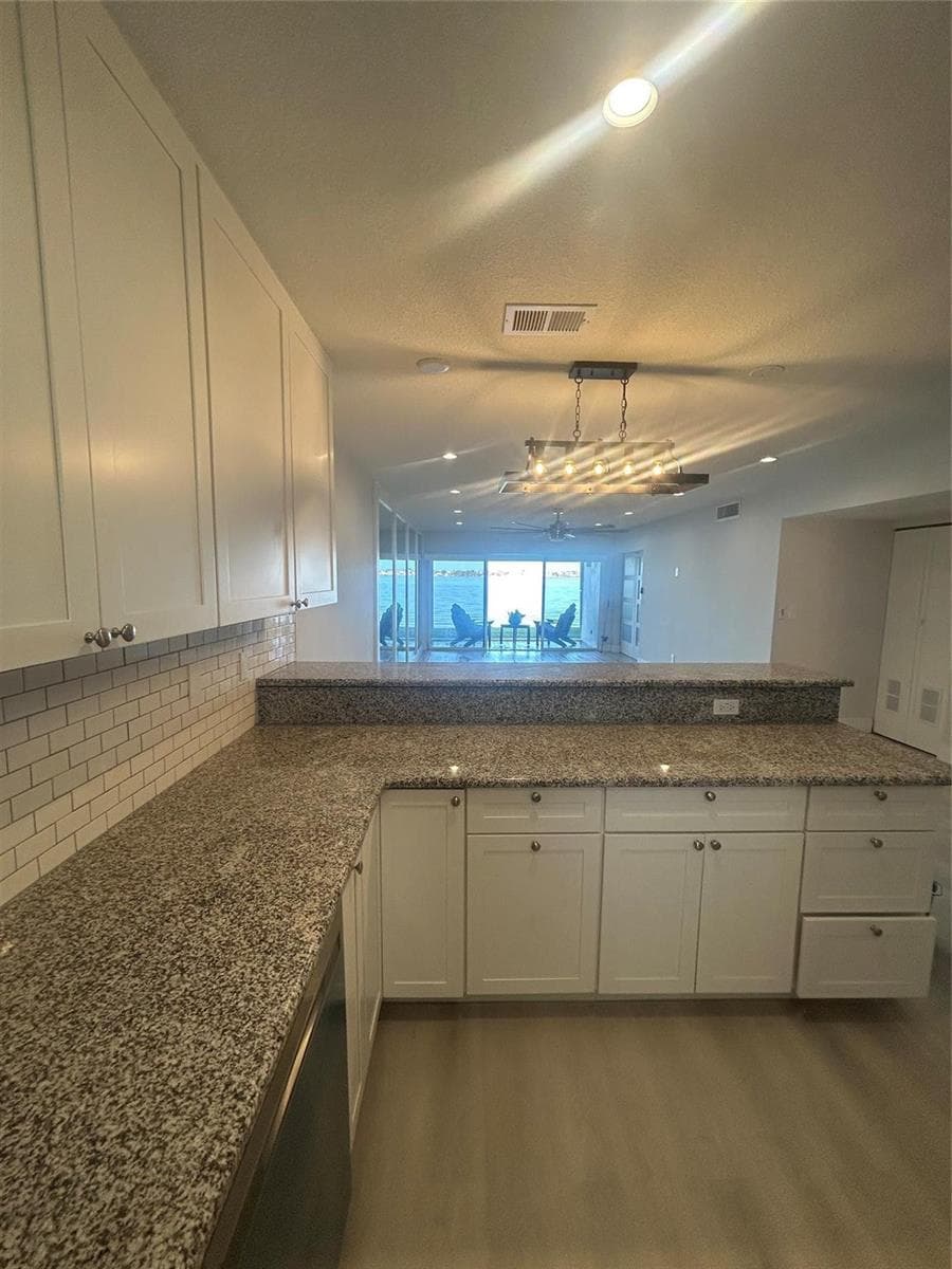 175 SE Saint Lucie Boulevard E125 photo 15