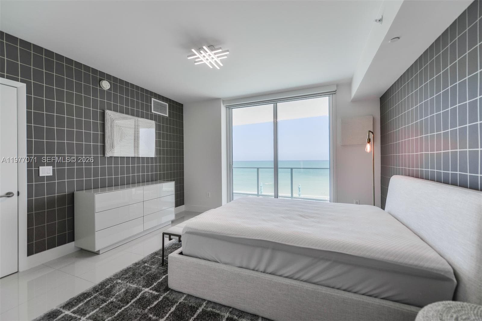 3951 S Ocean Dr 402 photo 23