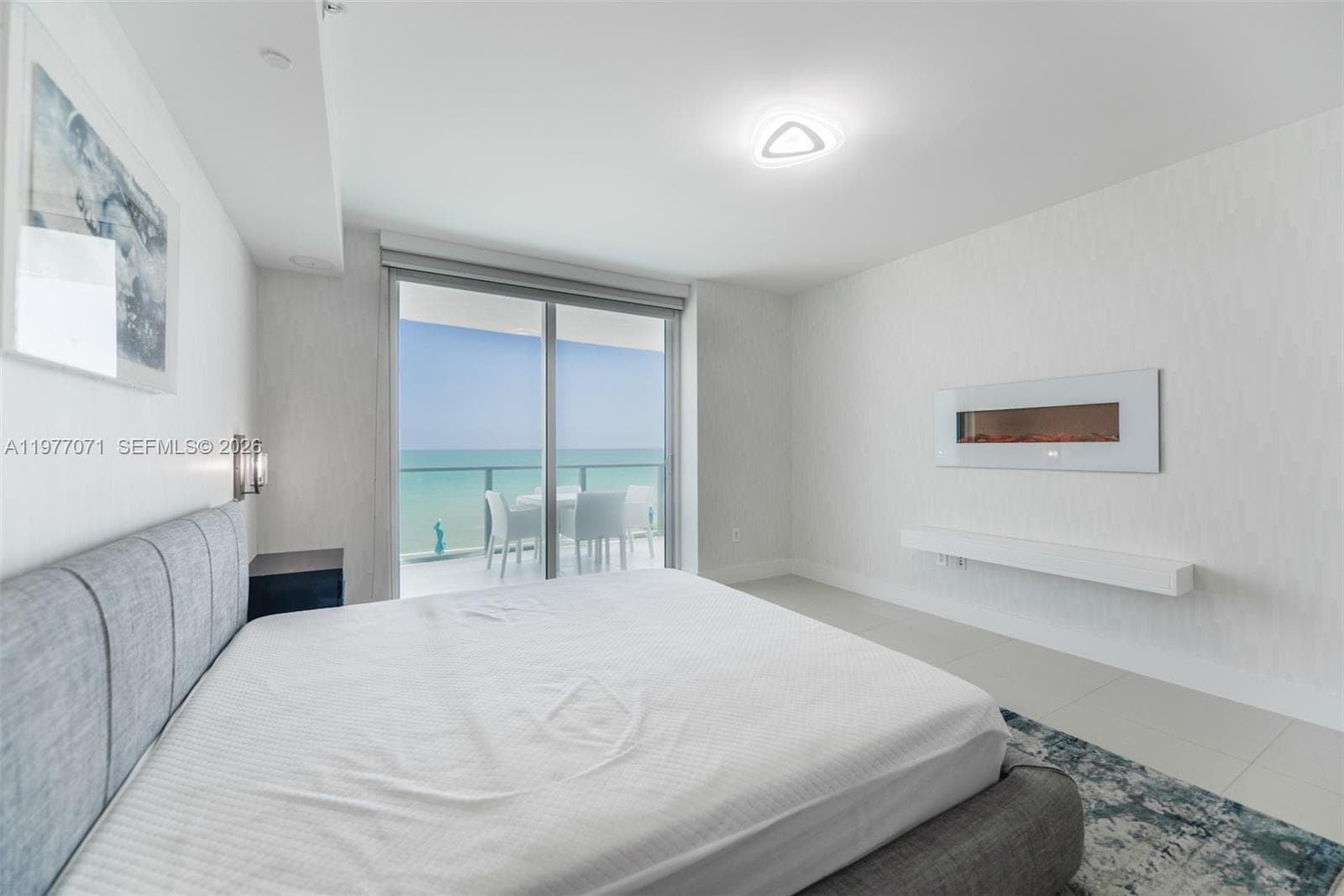 3951 S Ocean Dr 402 photo 16