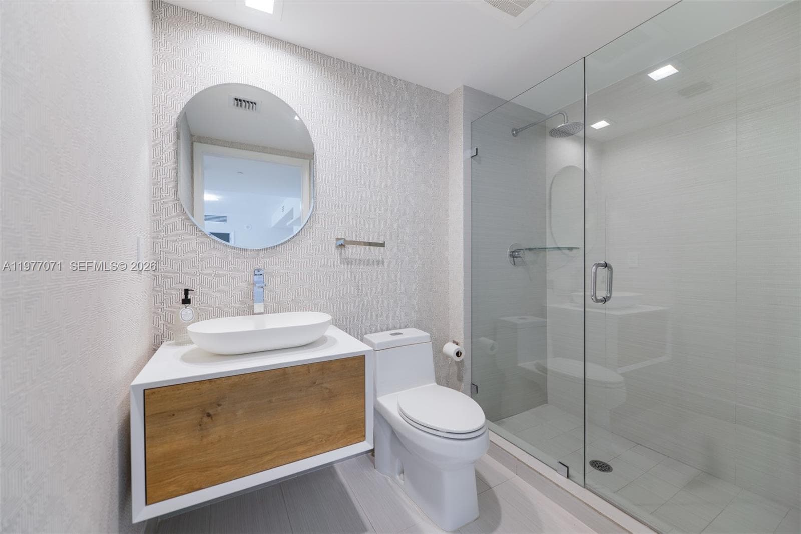 3951 S Ocean Dr 402 photo 10