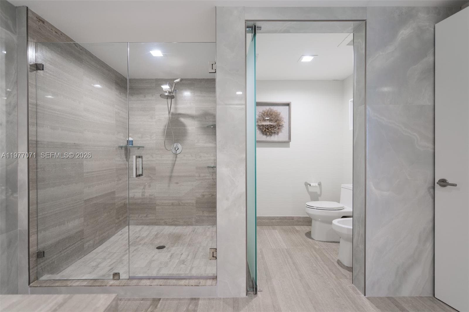 3951 S Ocean Dr 402 photo 19