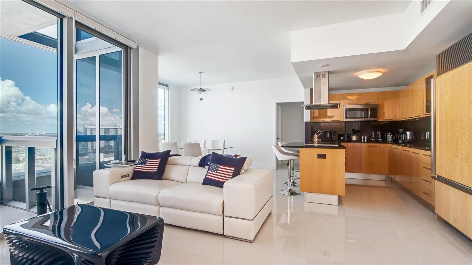 6899 Collins Avenue 1203 photo 17