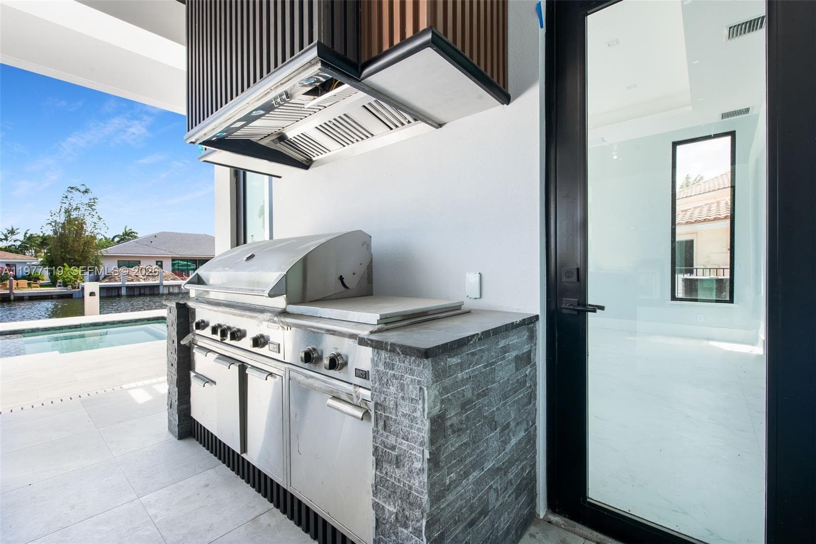 2848 26th Pl photo 8