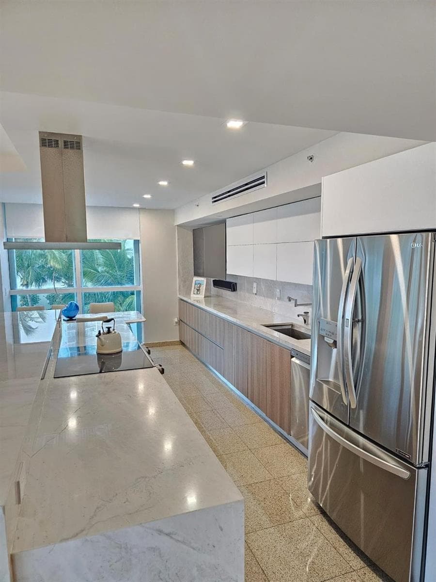 16500 Collins Avenue 356 photo 2