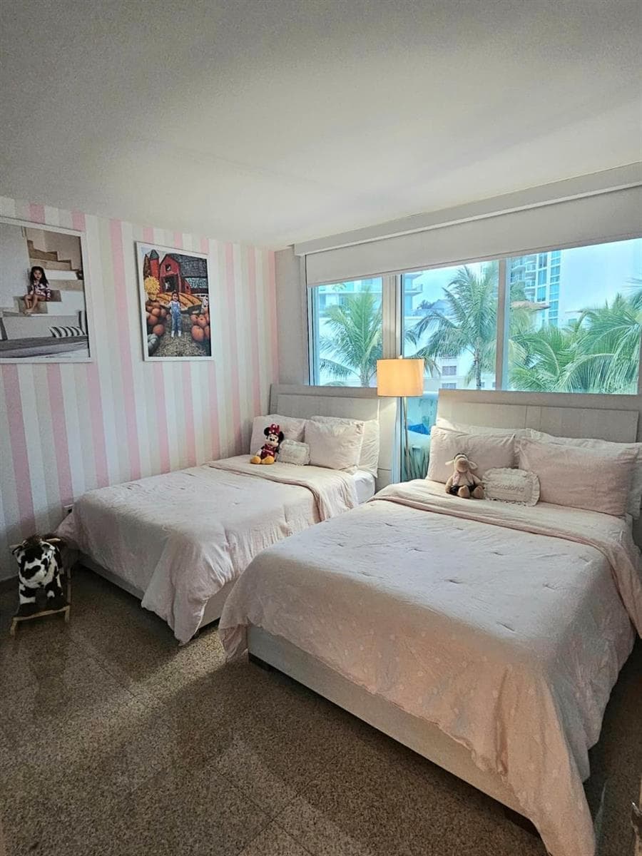 16500 Collins Avenue 356 photo 5