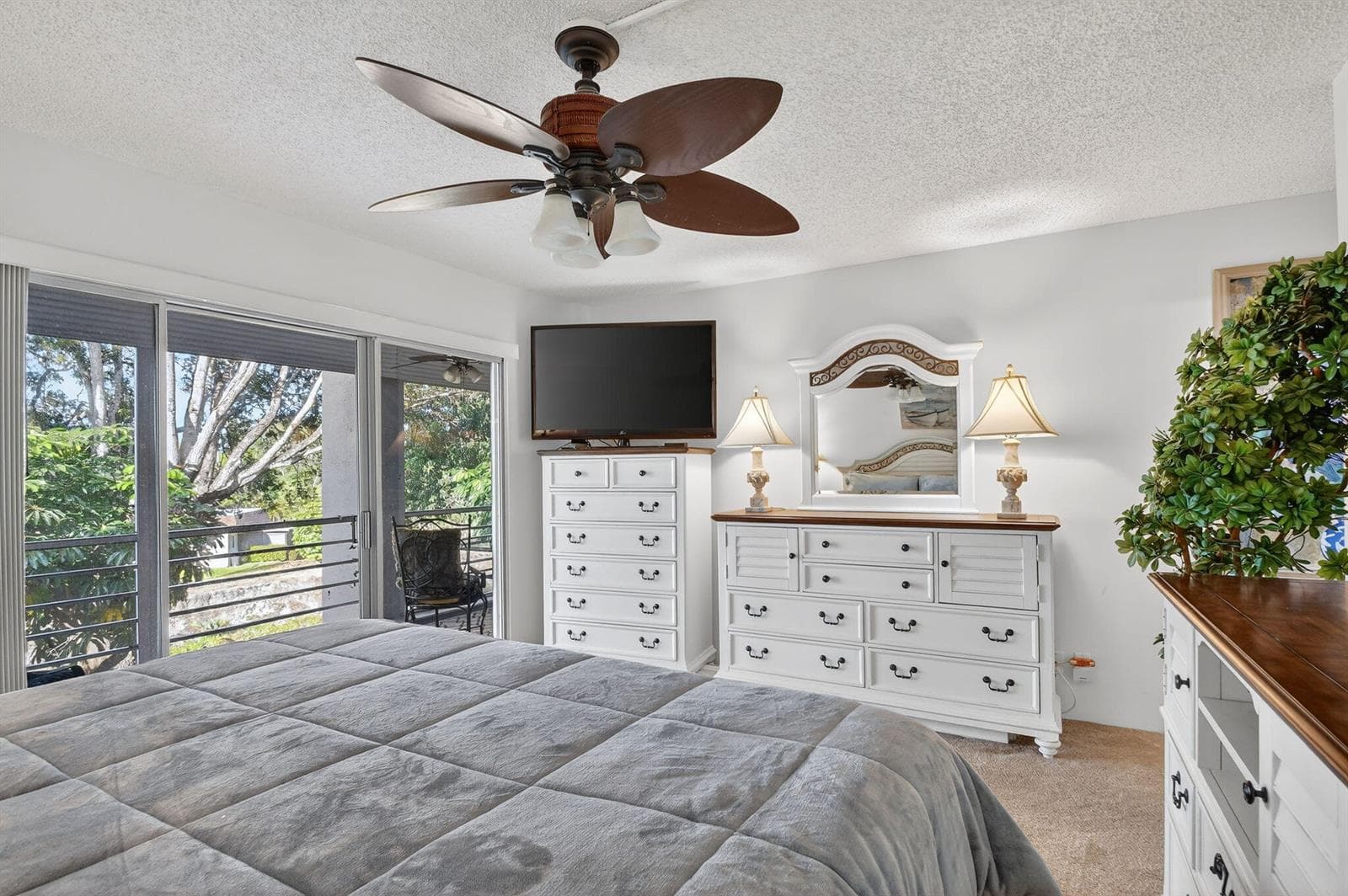 3524 Via Poinciana 303 photo 12