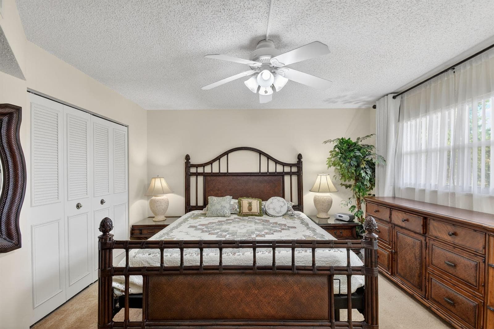 3524 Via Poinciana 303 photo 3