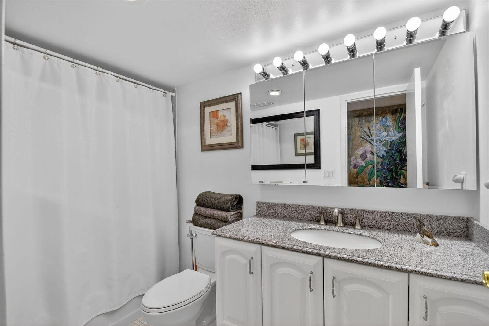 3524 Via Poinciana 303 photo 20