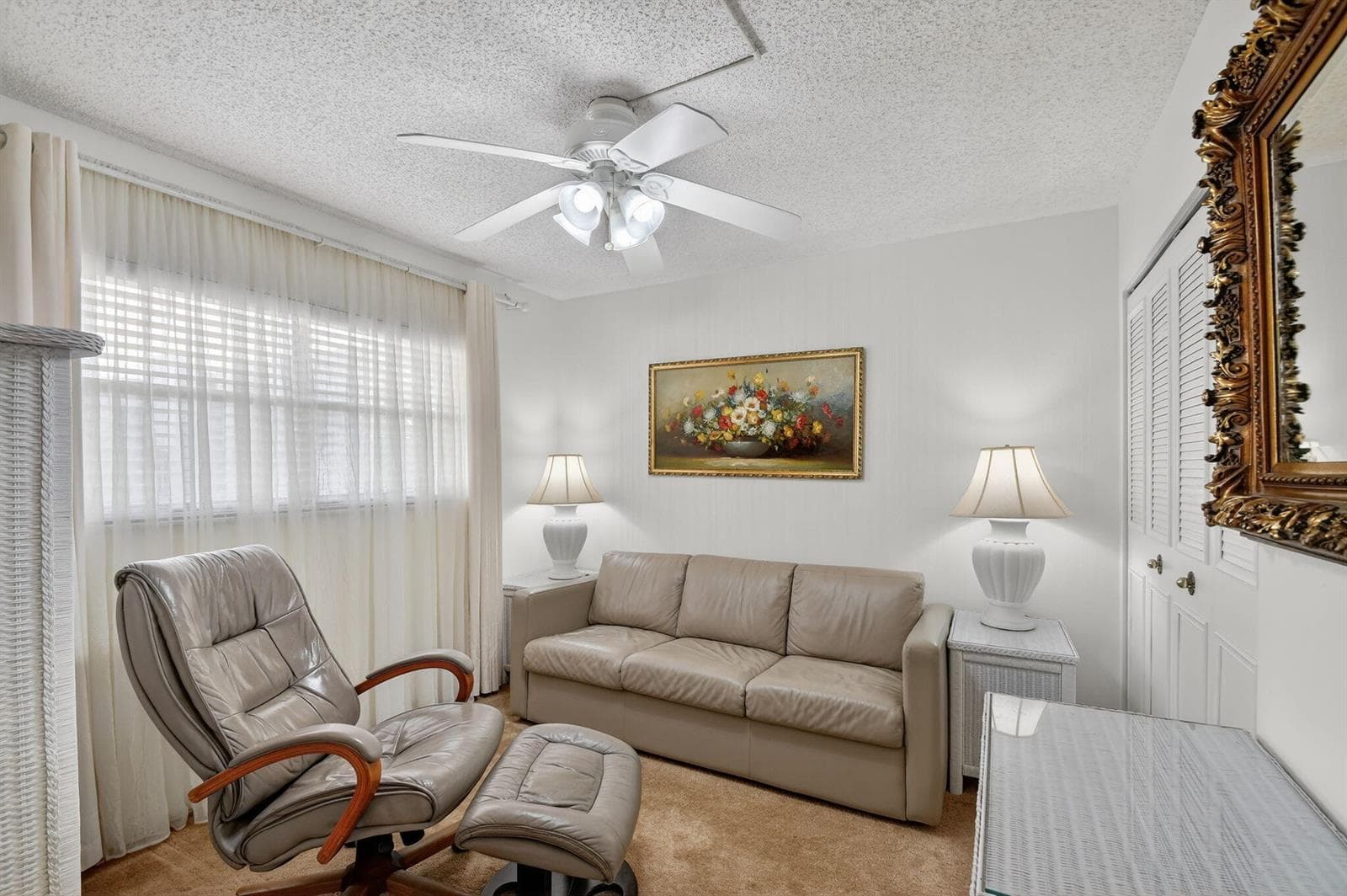 3524 Via Poinciana 303 photo 4