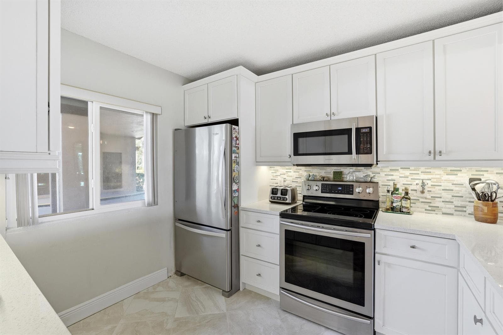 401 Ocean Bluffs Boulevard 104 photo 18