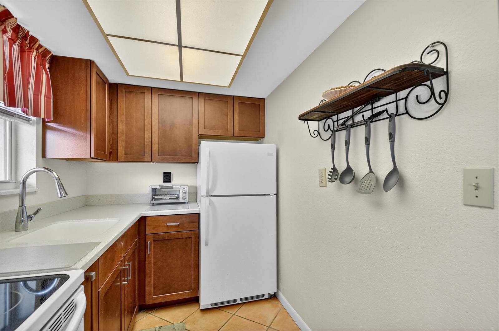 1810 New Palm Way 415 photo 17