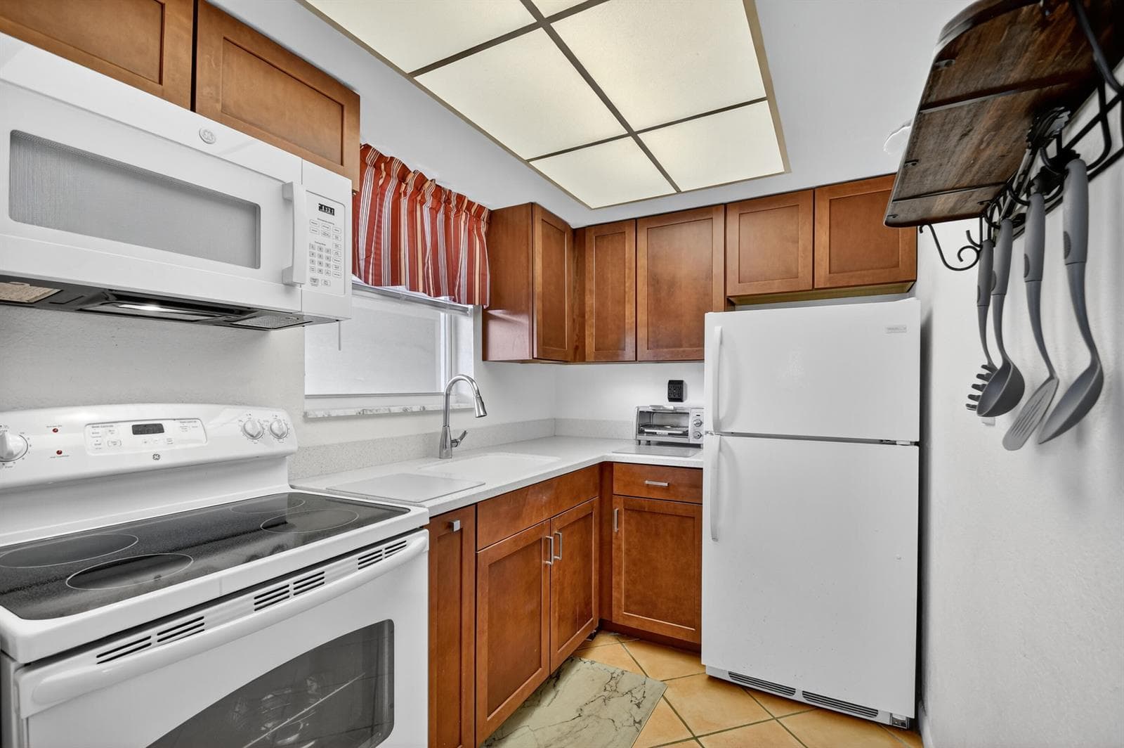 1810 New Palm Way 415 photo 15