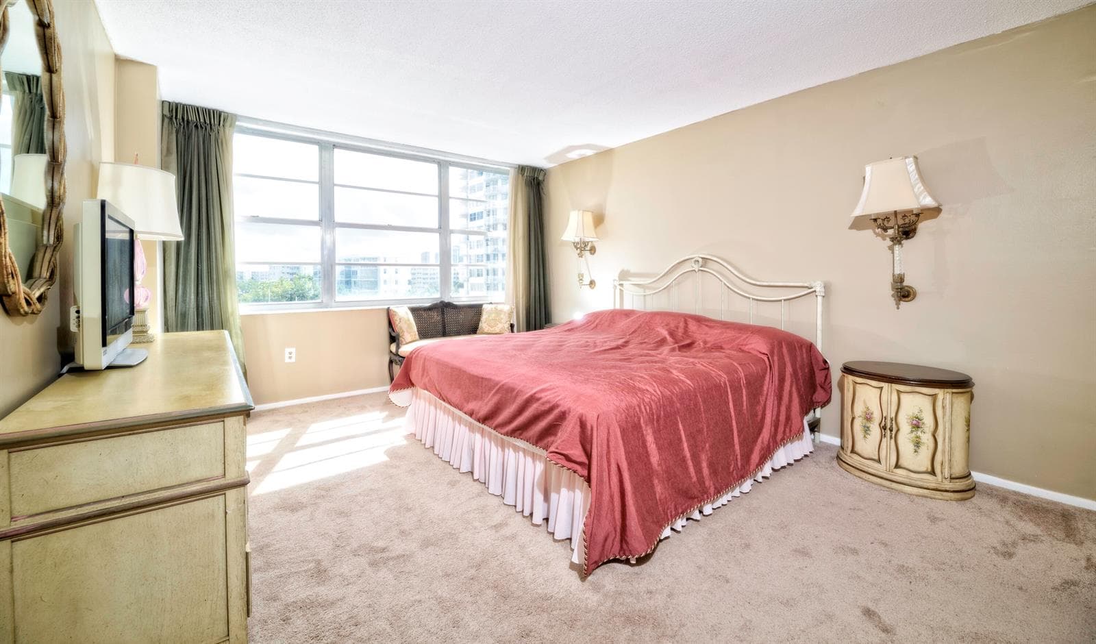 18081 Biscayne Boulevard 403 photo 7