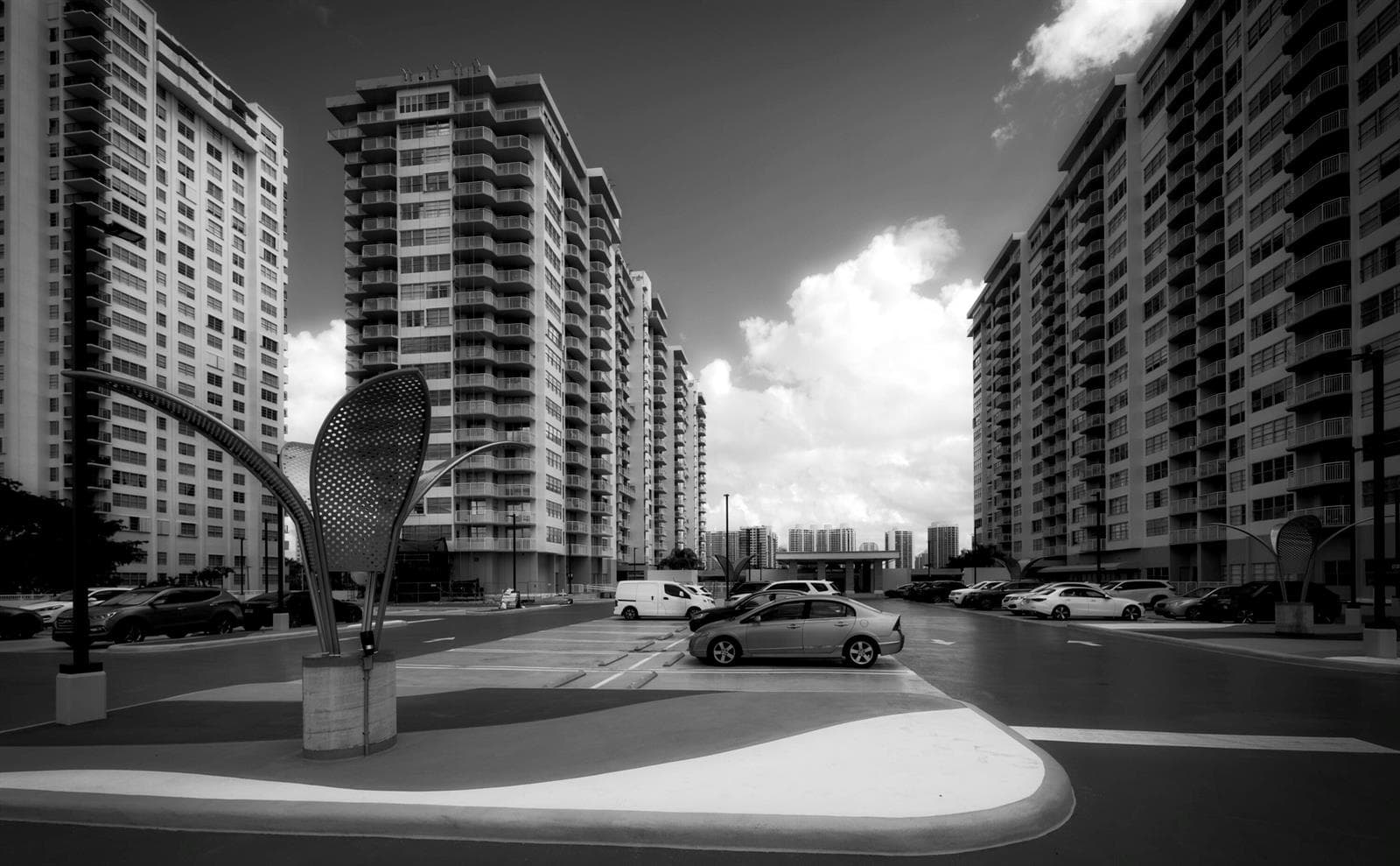 18081 Biscayne Boulevard 403 photo 1