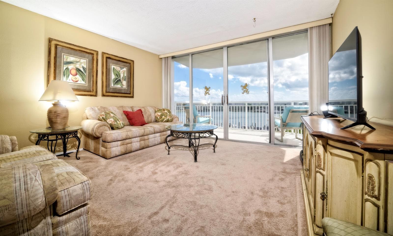 18081 Biscayne Boulevard 403 photo 4