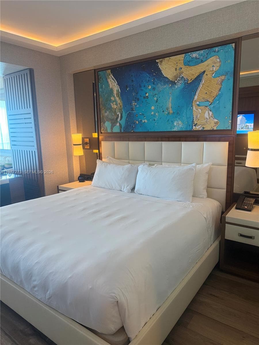 551 N Fort Lauderdale Beach Blvd R1810 photo 16