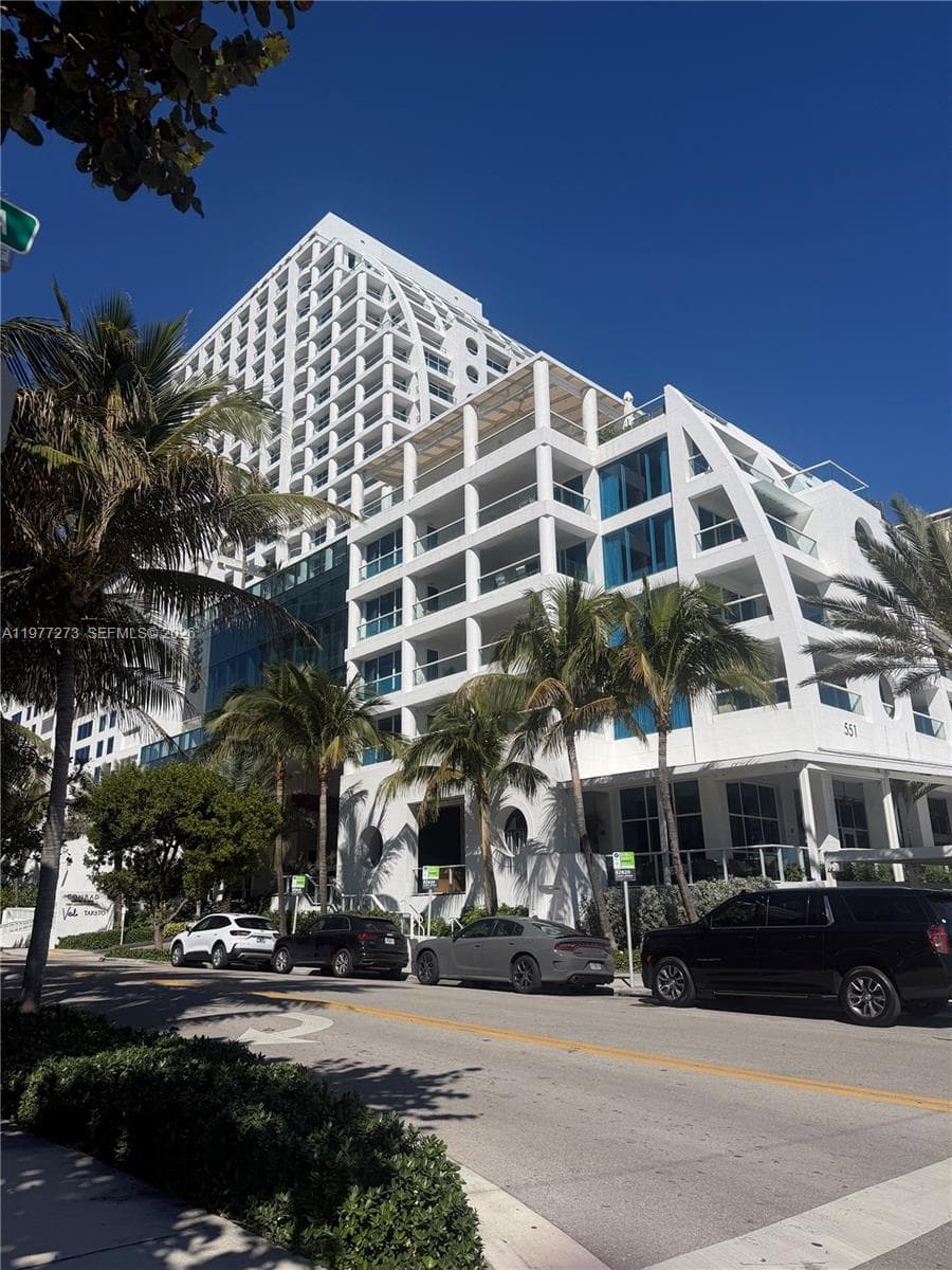 551 N Fort Lauderdale Beach Blvd R1810 photo 5