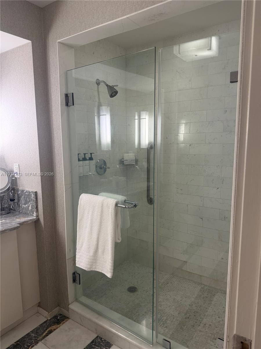551 N Fort Lauderdale Beach Blvd R1810 photo 19