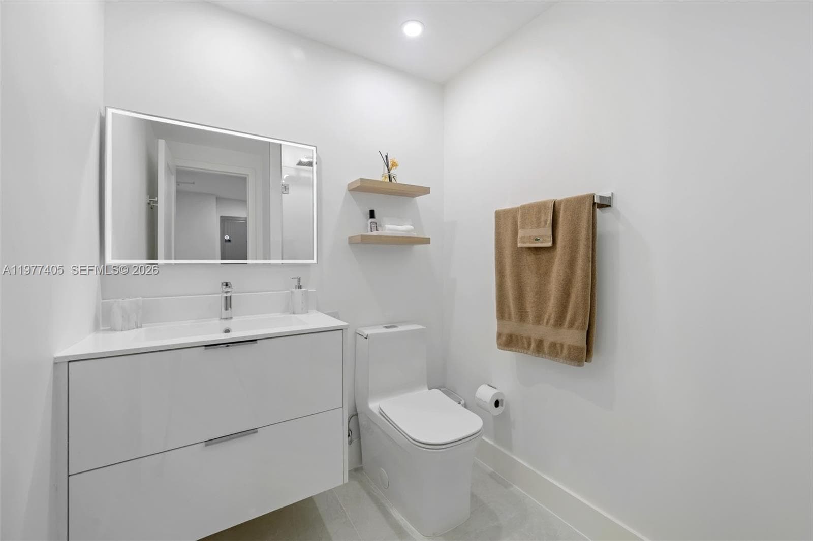 19370 Collins Ave 507 photo 16
