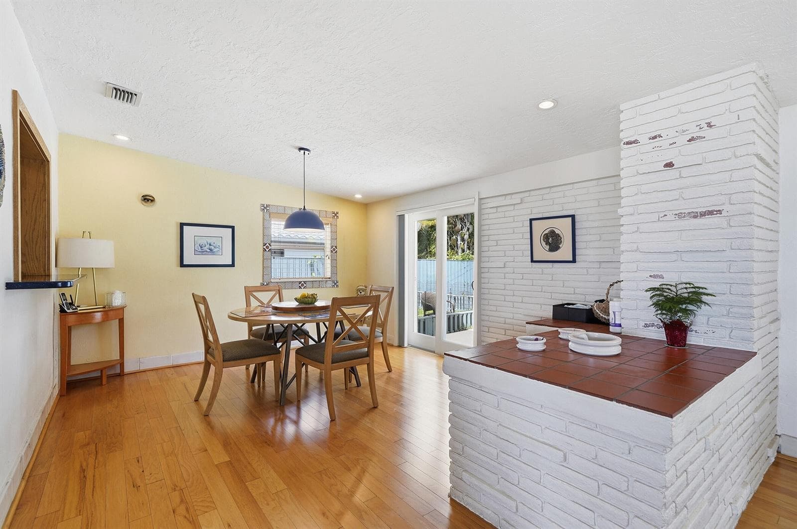 707 N Northlake Drive photo 14