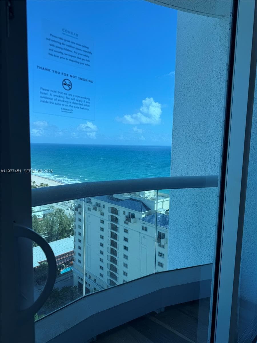 551 N Fort Lauderdale Beach Blvd R2201 photo 23