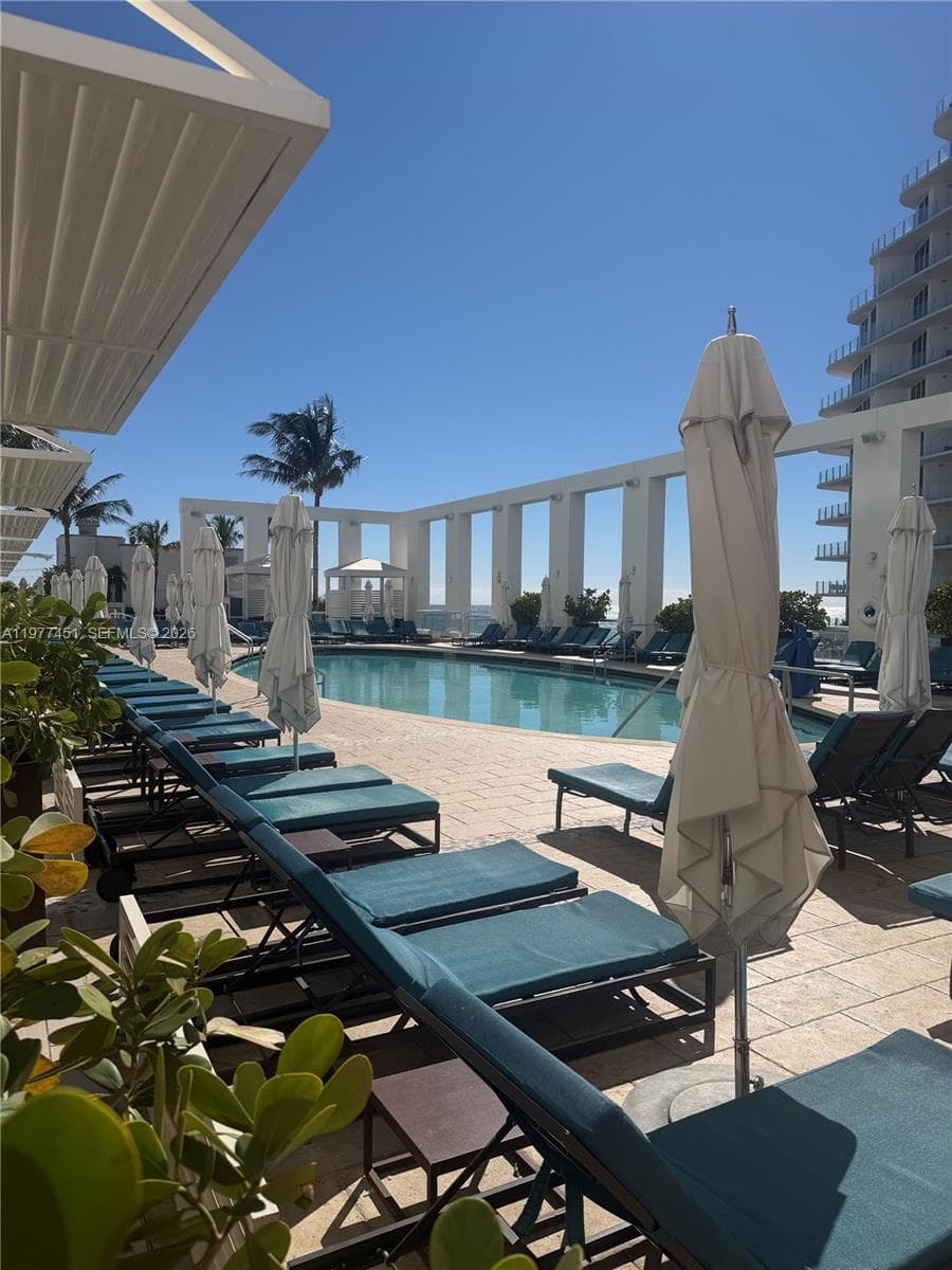 551 N Fort Lauderdale Beach Blvd R2201 photo 3