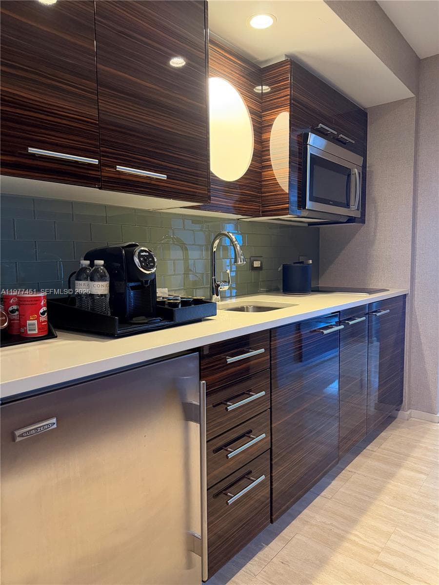 551 N Fort Lauderdale Beach Blvd R2201 photo 15