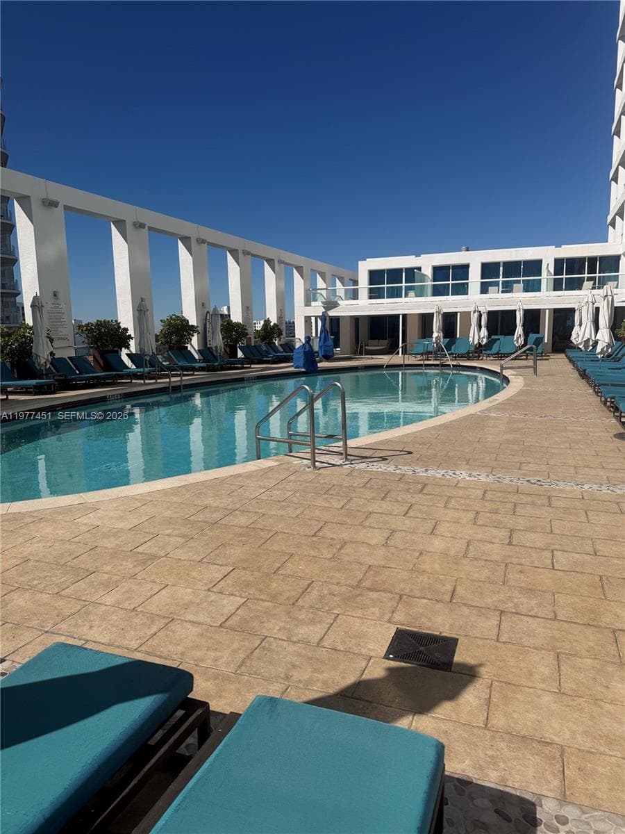 551 N Fort Lauderdale Beach Blvd R2201 photo 4
