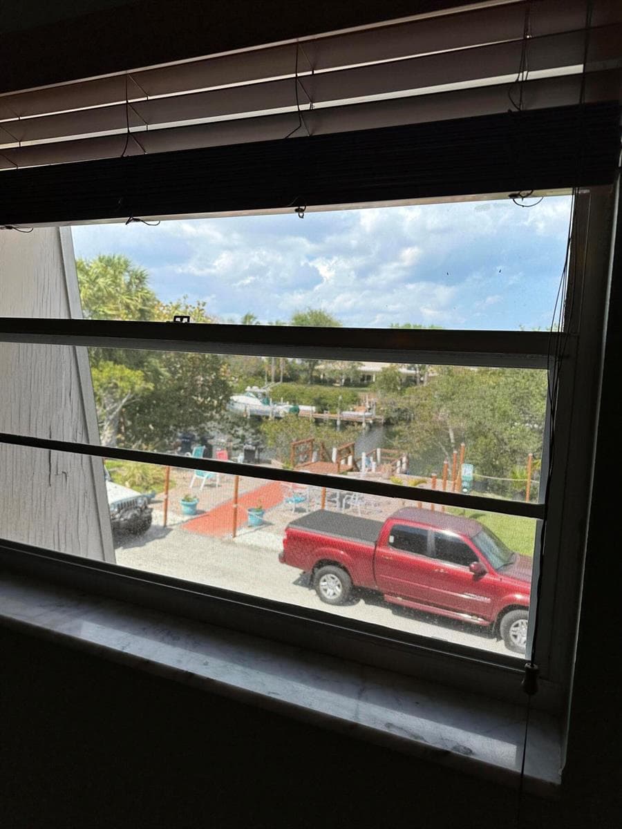 801 Hummingbird Way 201 photo 14