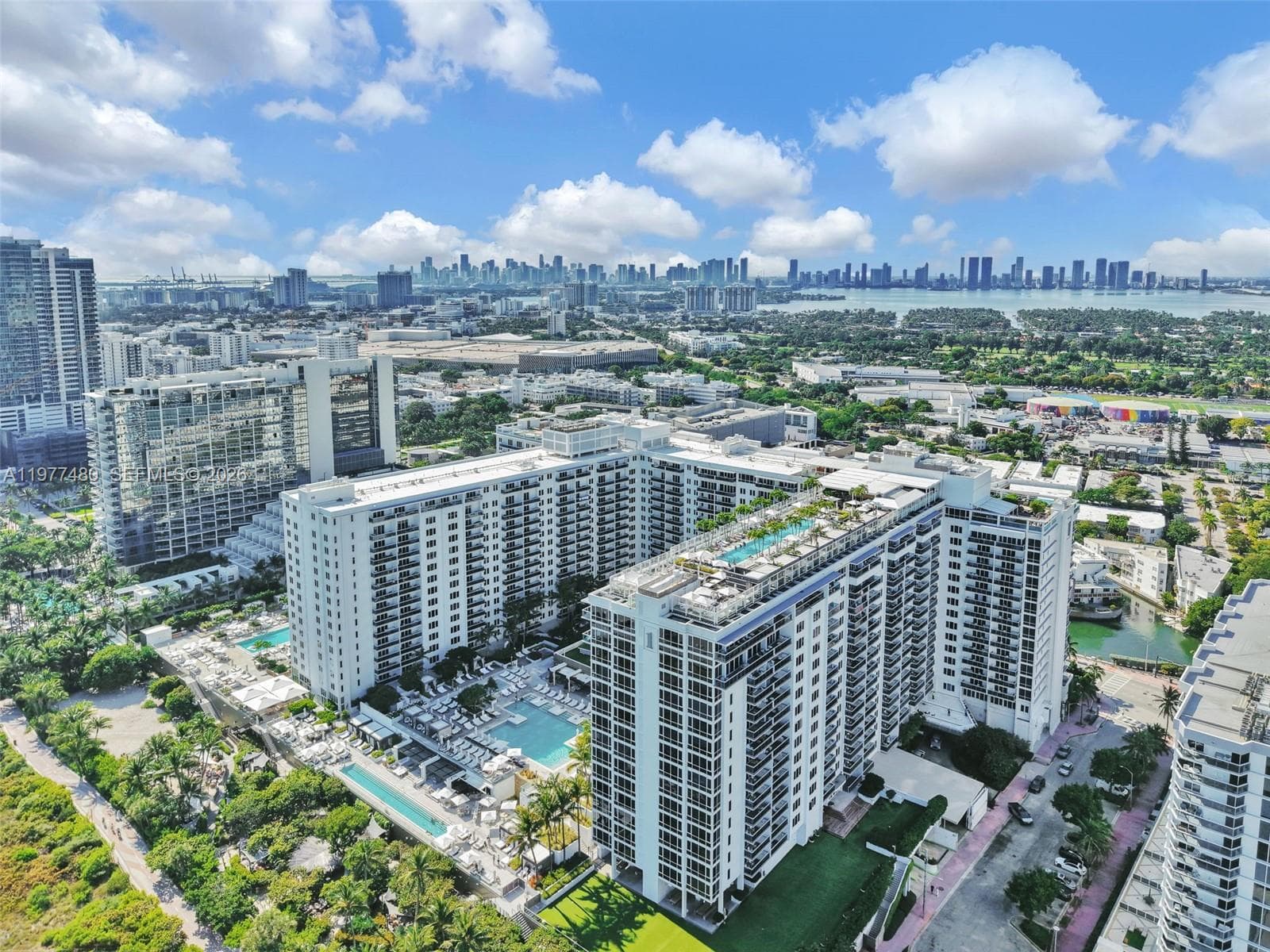 2301 Collins Ave 802 photo 8