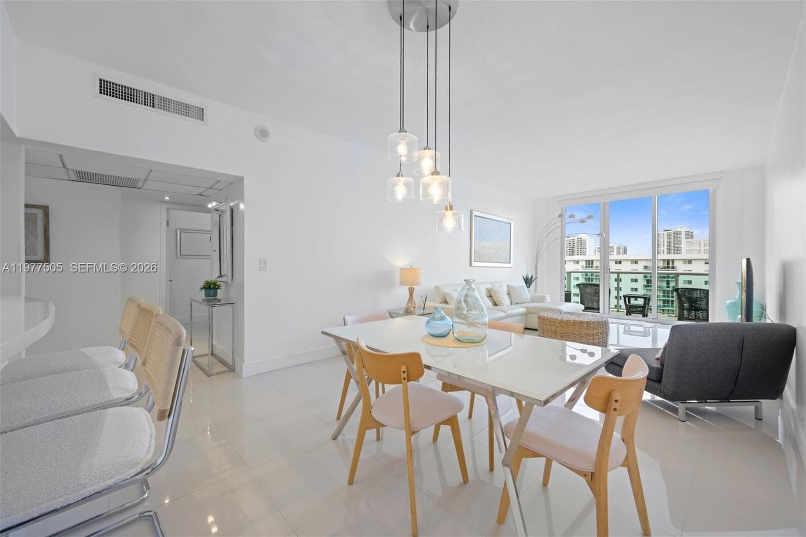 19370 Collins Ave PH-14 photo 5