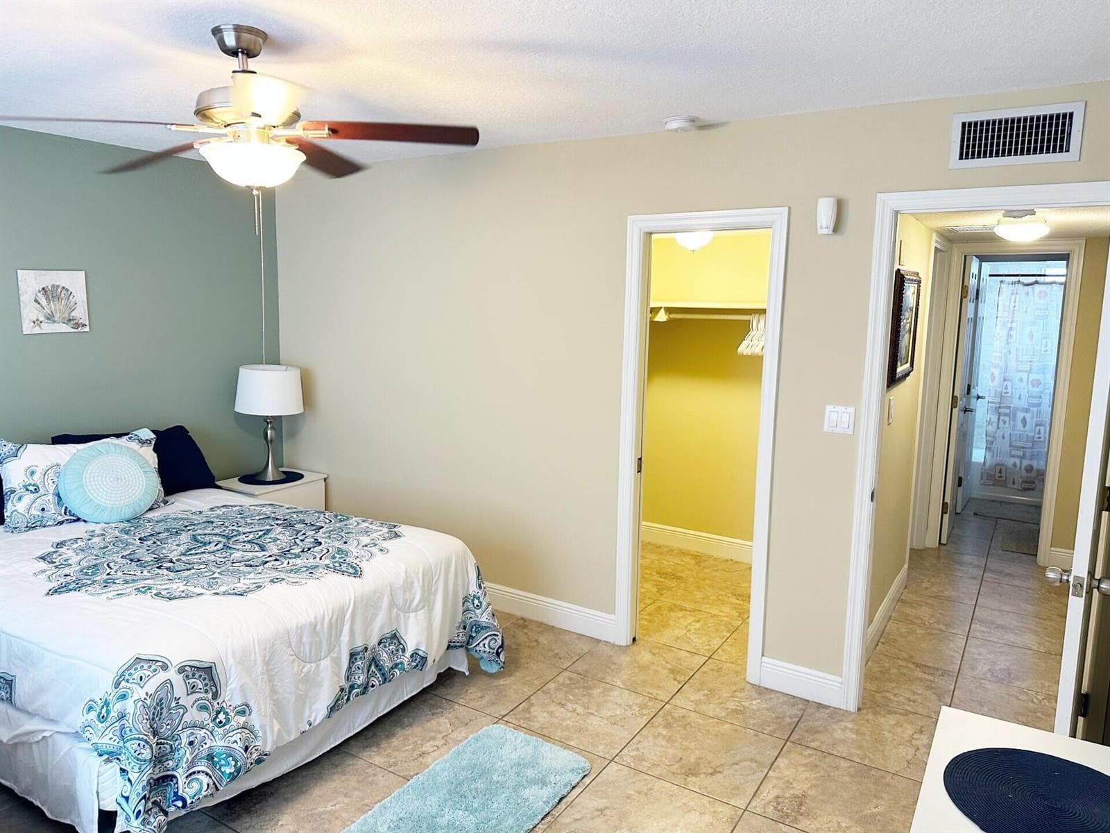 801 Hummingbird Way 104 photo 11