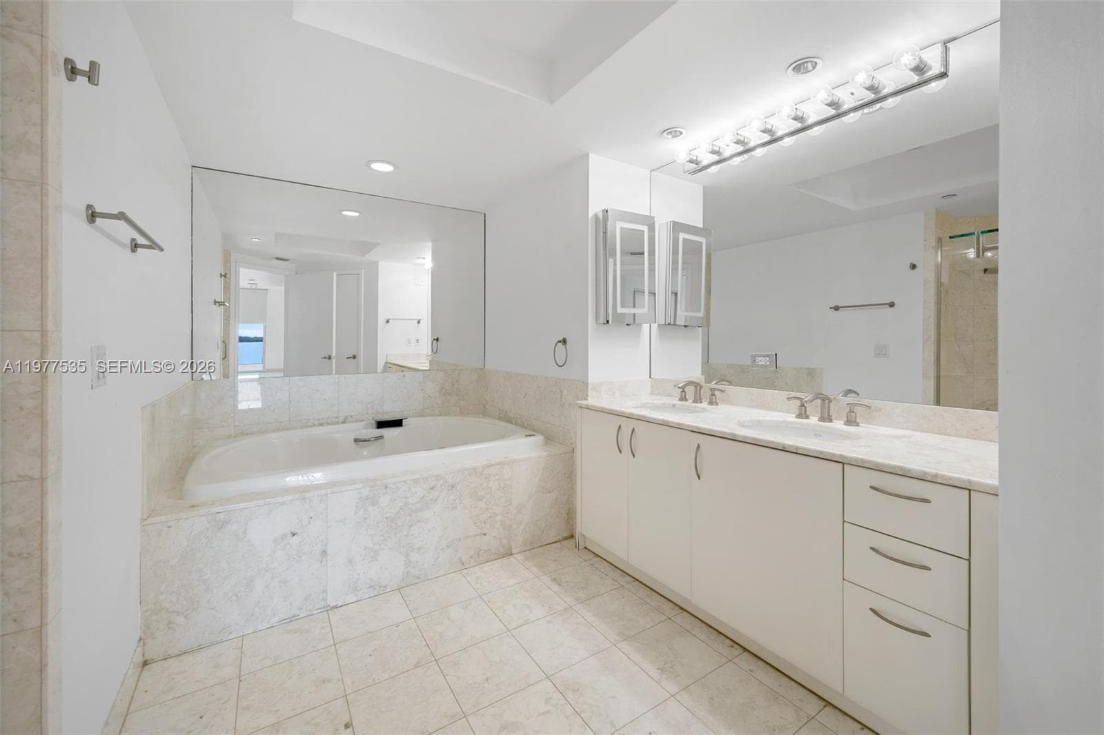 1331 Brickell Bay Dr 911 photo 14