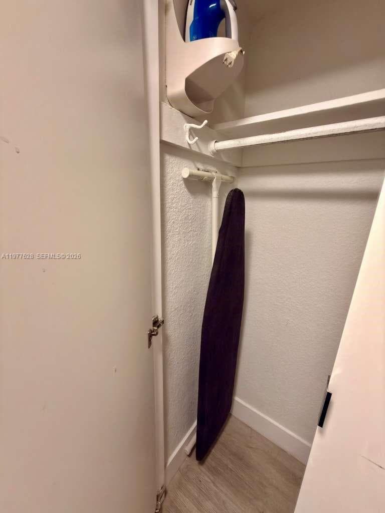 19201 Collins Ave 933 photo 18