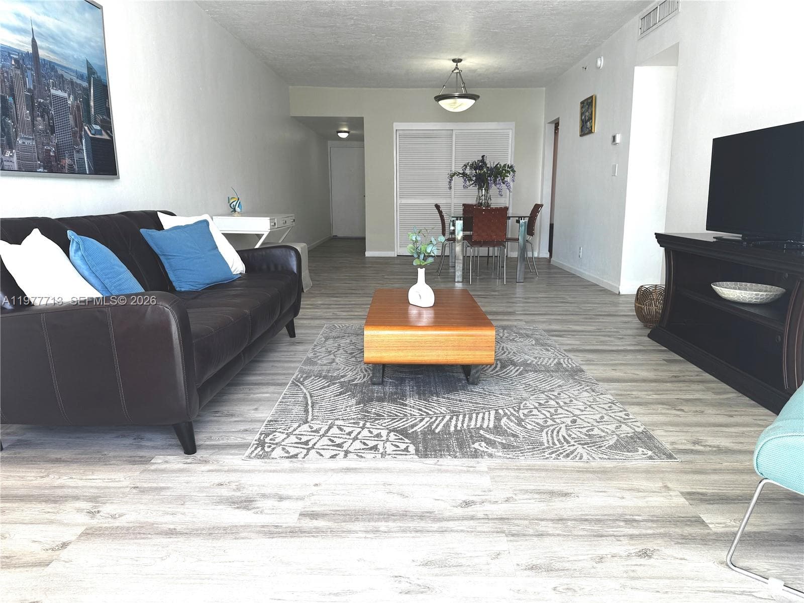 3000 OCEAN DR 1006 photo 5