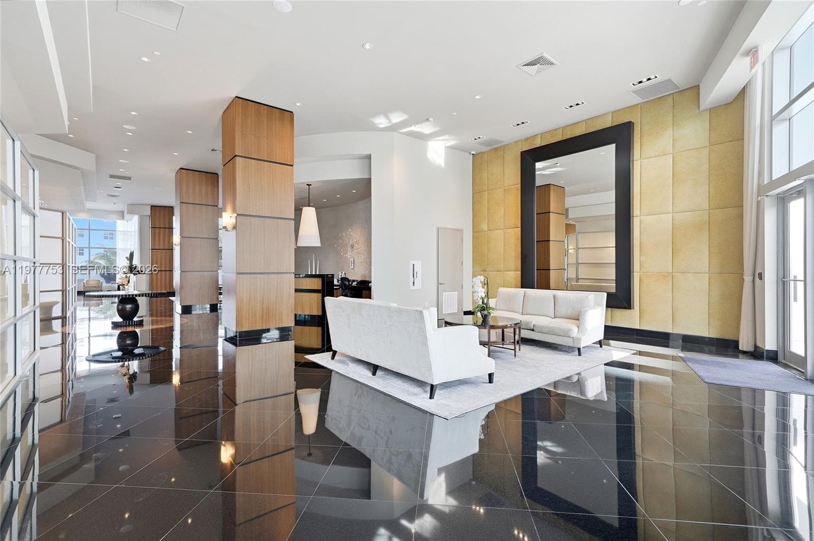 3101 Ocean Dr 2807 photo 7