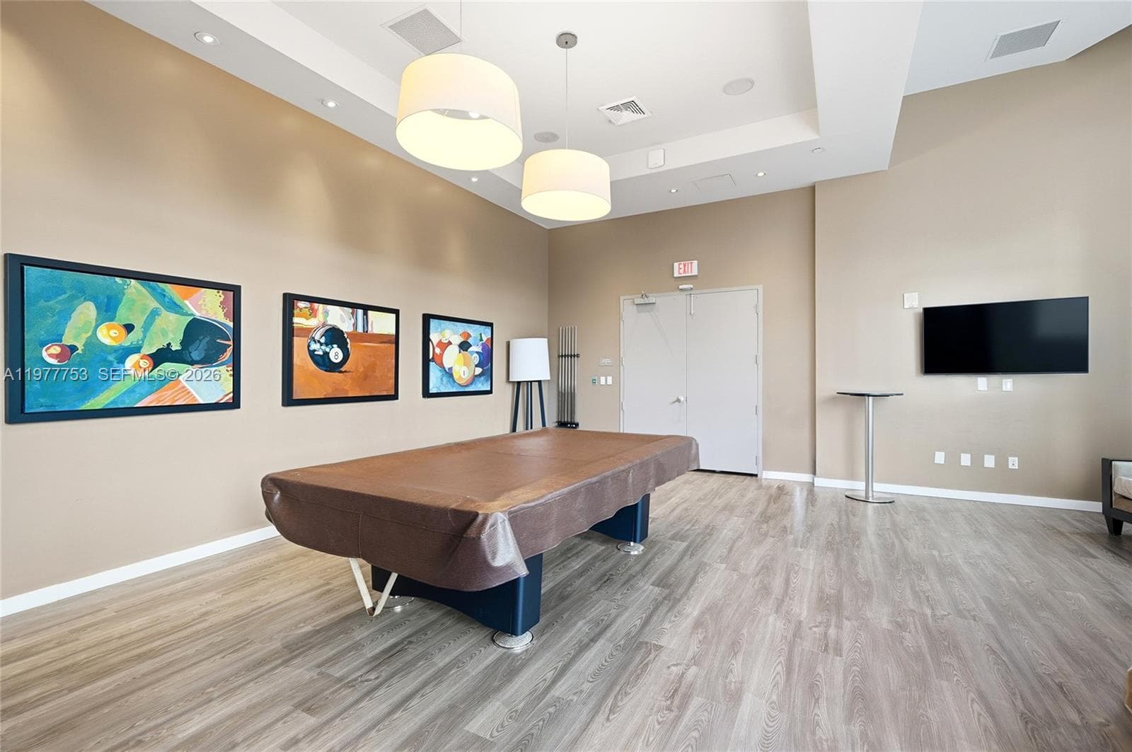 3101 Ocean Dr 2807 photo 9