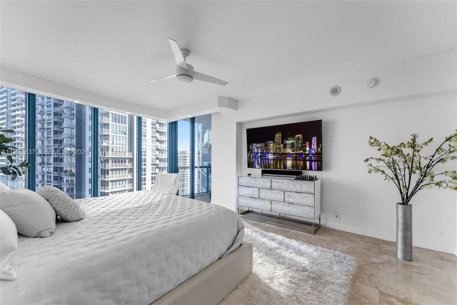 333 Las Olas Way 2505 photo 16
