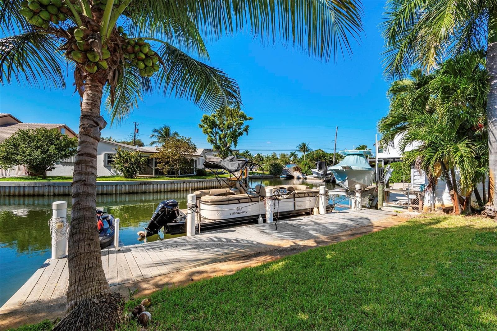 825 Argonaut Isle photo 3