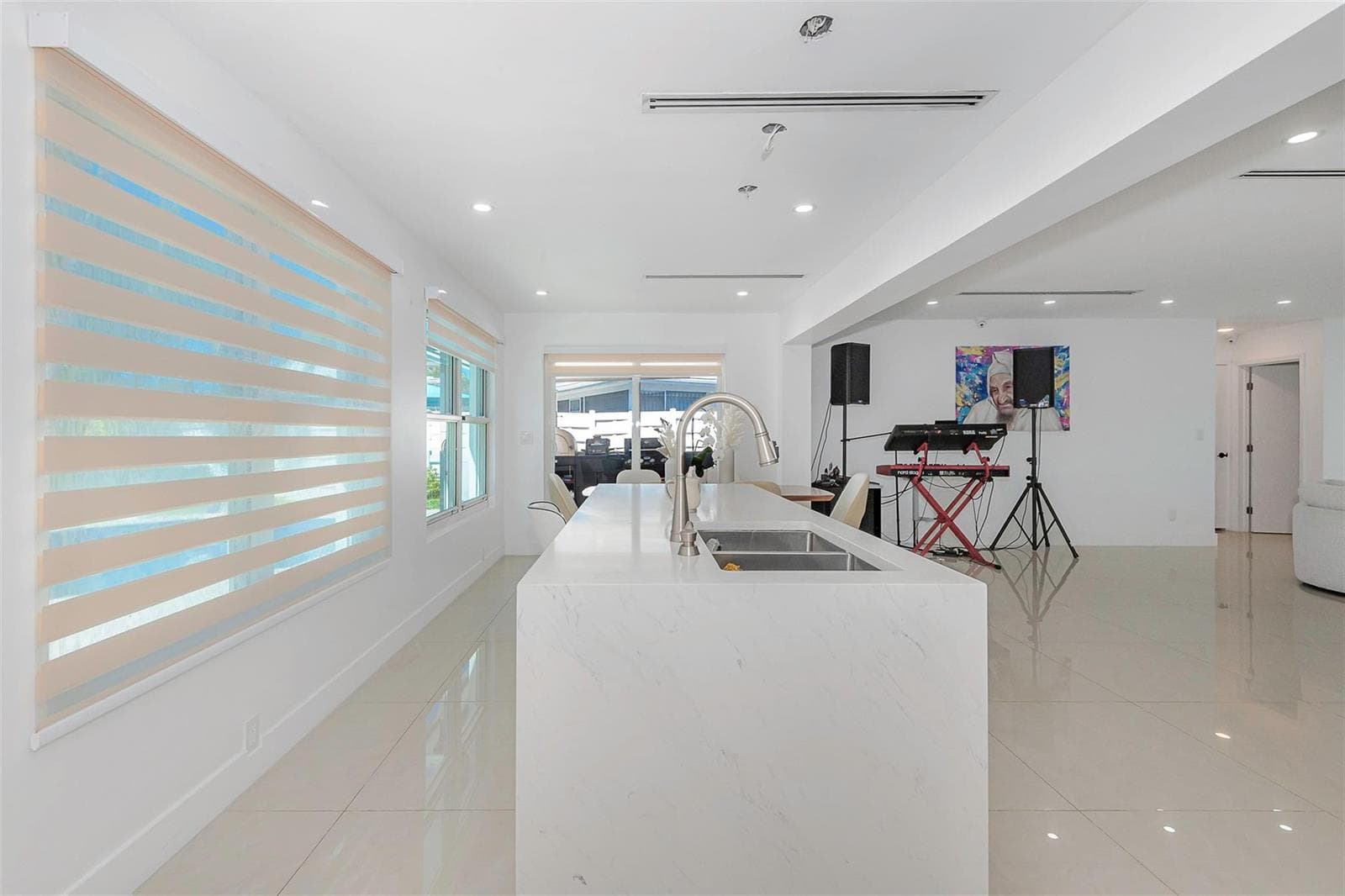 825 Argonaut Isle photo 15